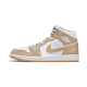 Air Jordan 1 Mid Tan Gum DA8005-100 Sail/Černá-Cider-Chile Červené