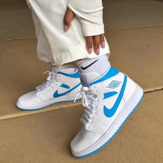 Air Jordan 1 Mid Unc BQ6472-114 Universityblue/Bílý