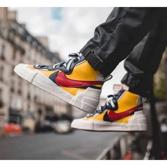 Nike Blazer Mid Sacai Snow Beach BV0072-700 Bílý/Obsidian-University Červené-Varsity Maize