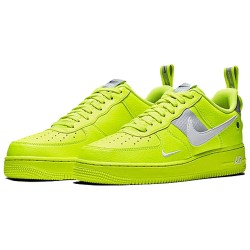 NikeAir Force 1 07 Lv8 Utility Volt  